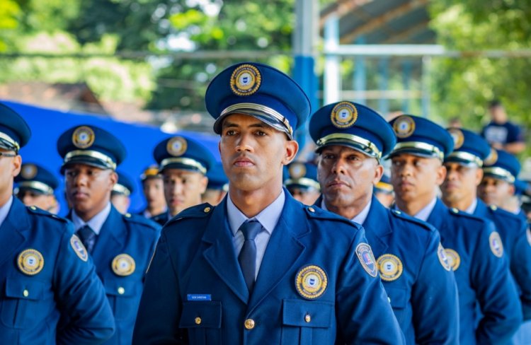 Ipatinga entrega primeira turma de Guardas Civis Municipais em solenidade emocionante
