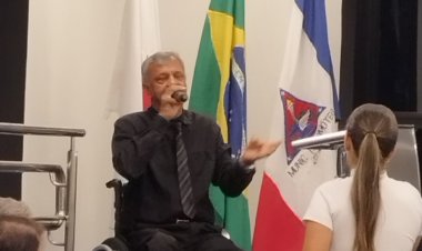 Vereador Beto do Estofamento faz discurso de despedida na Câmara Municipal de Timóteo