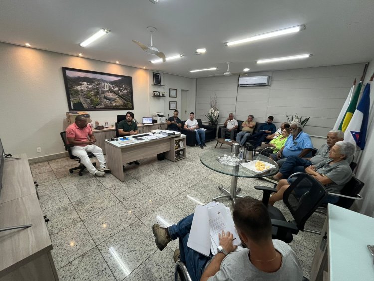 Prefeito de Timóteo recebe projeto de restauro do Forno Hoffmann que pode custar mais de 2 milhões e setecentos mil reais