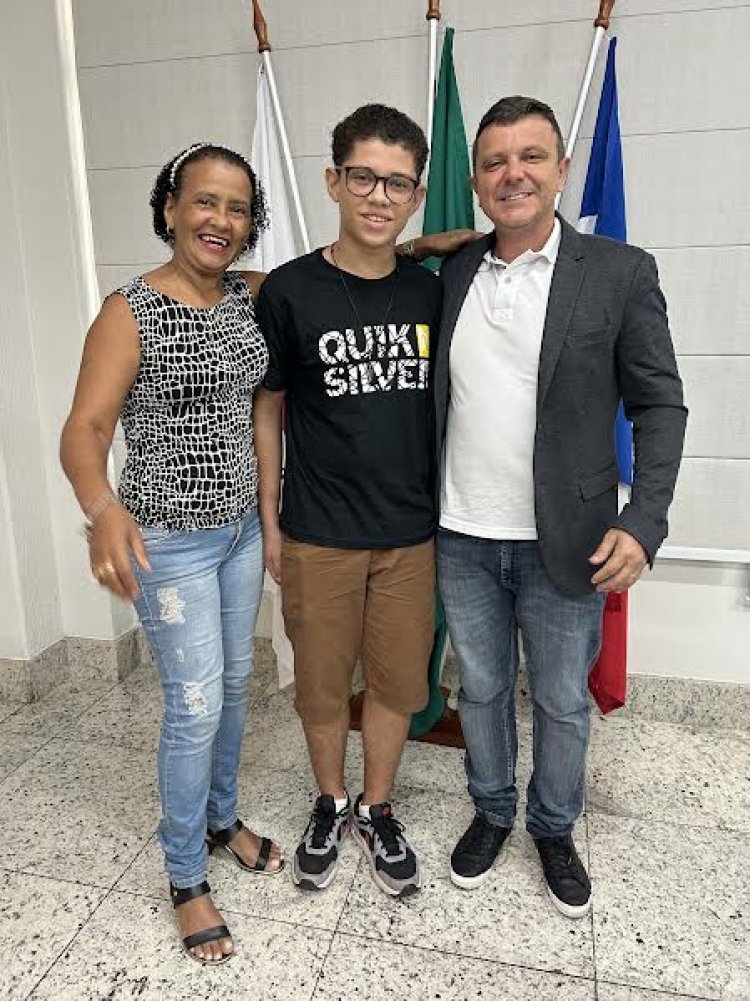 Escritor mirim de Timóteo vai lançar livro no dia do aniversário da cidade