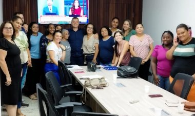 Prefeito Vítor Prado recebe comunidade do Novo Tempo para ouvir reivindicações e discutir melhorias