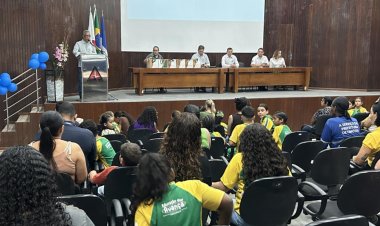Programa Miguilim entrega mais de 40 óculos a estudantes da rede municipal de Timóteo