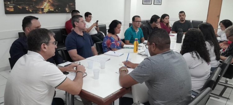 Prefeito Gustavo Nunes sanciona reajustes aprovados para os servidores de Ipatinga